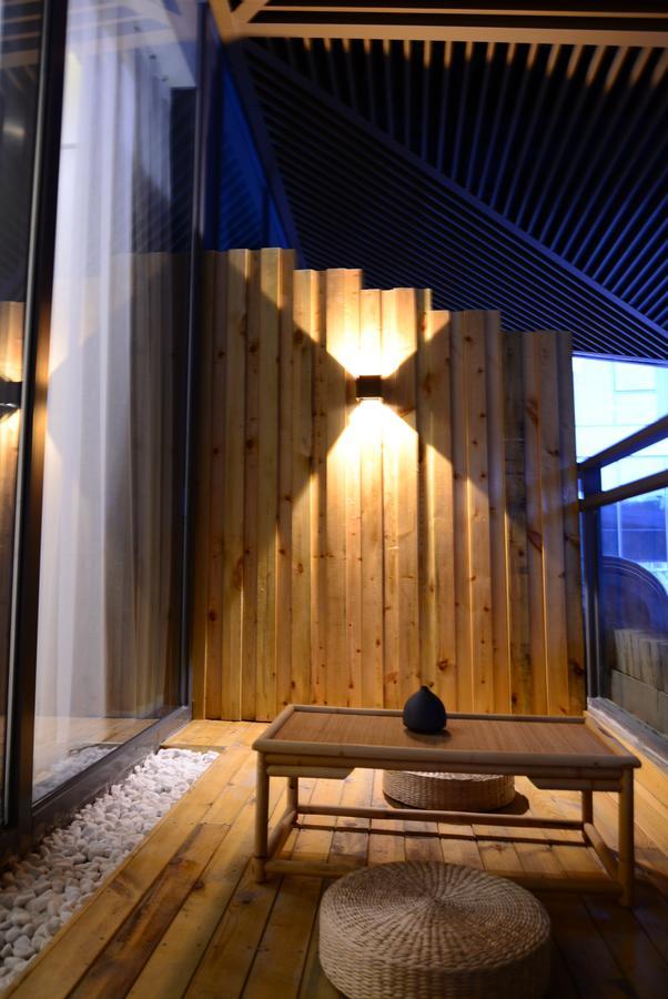 Emeis Van Stars Mountain Lodge Emeishan City Exterior photo